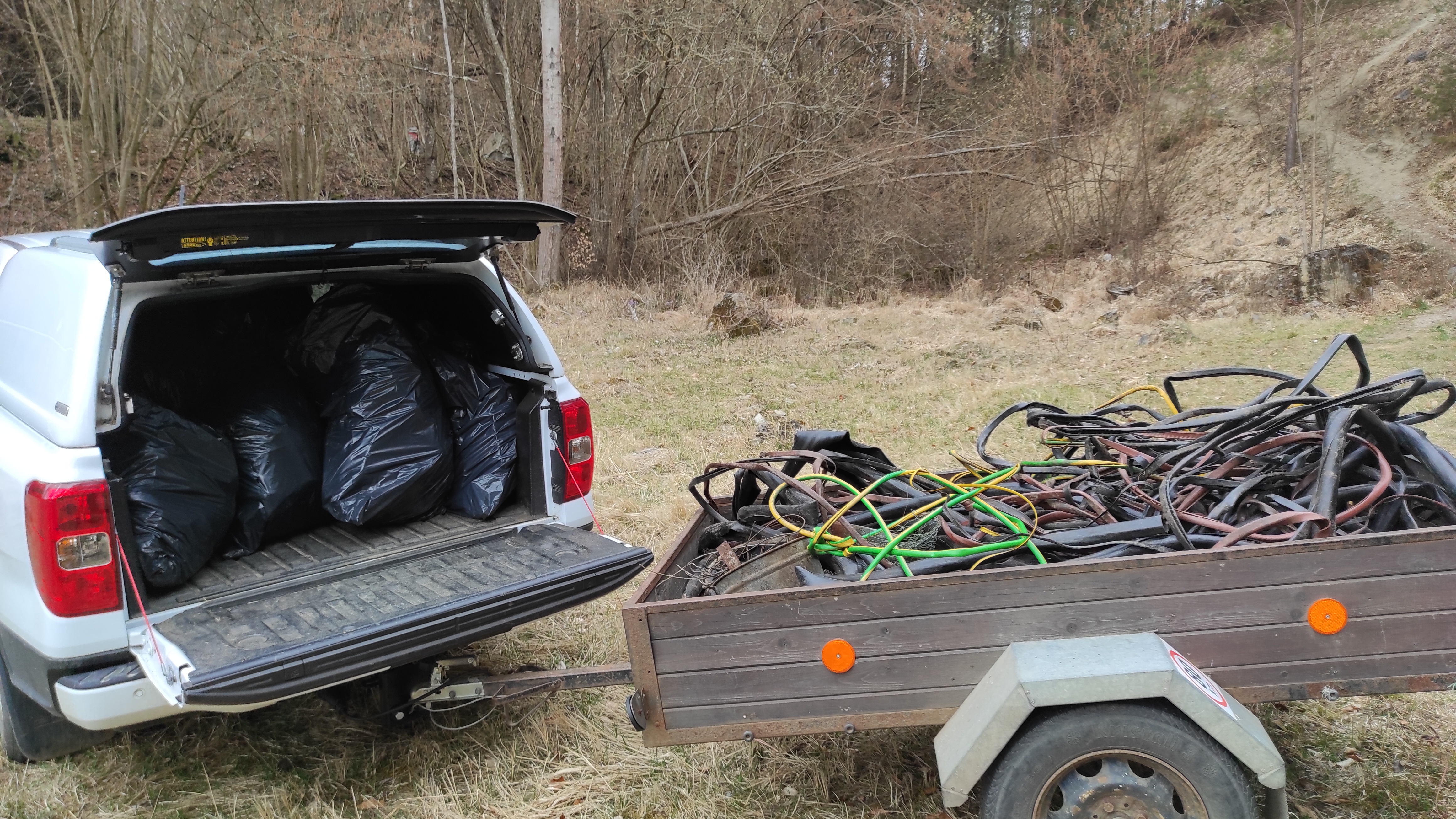 Vysbírané odpadky z přírodní památky Výří vrch a z Vyšenského lomu.