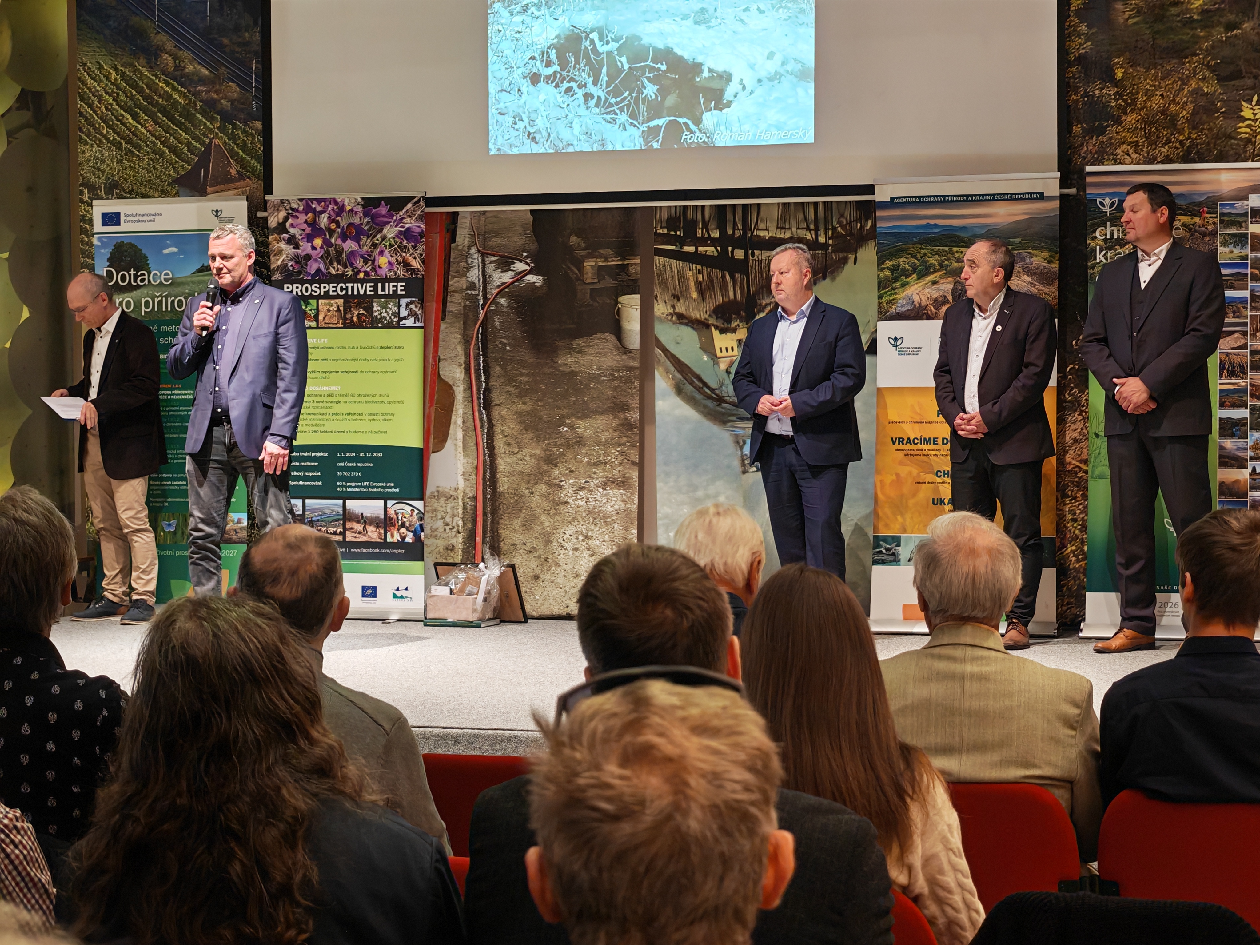 Obec Libčeves přebírá ocenění, foto: Ondřej Nitsch